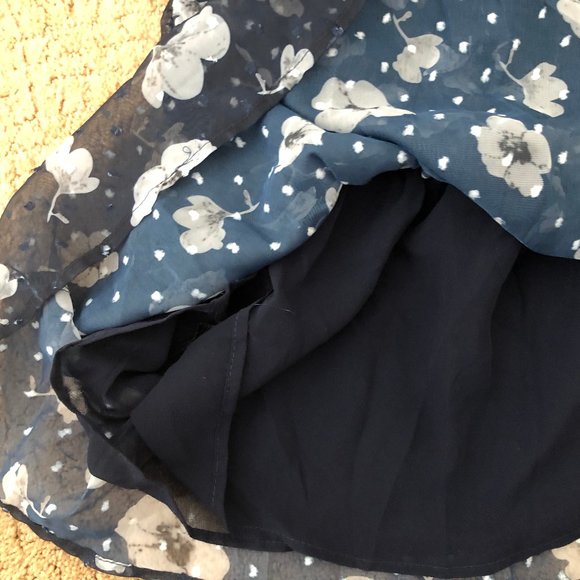 POL Floral Print Short Sleeve Navy Top - S - Picture 8 of 10